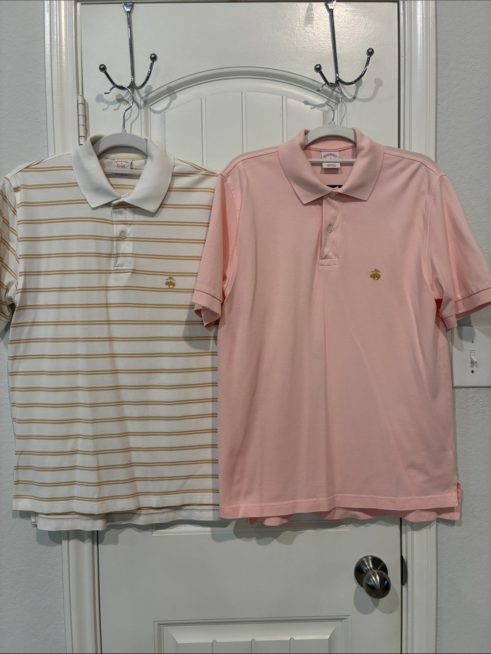 Brooks Brothers classic man’s Shirts Pink Polo with Gold Logo Man’s  sold as set